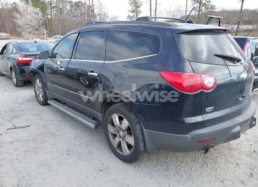 Photo 3 of 2011 Chevrolet Traverse LTZ (VIN 1GNKRLED1BJ382393)