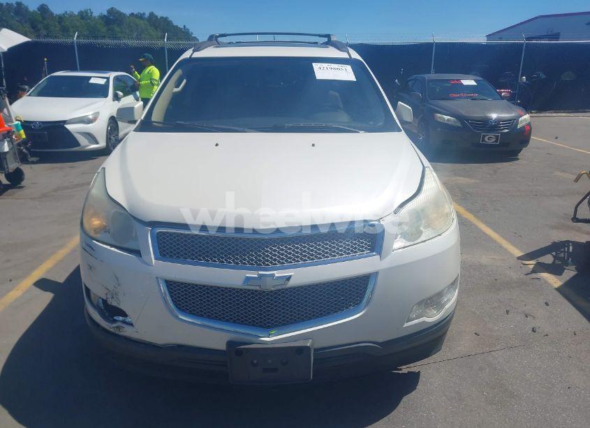 Photo 12 of 2011 Chevrolet Traverse LTZ (VIN 1GNKRLED2BJ136520)