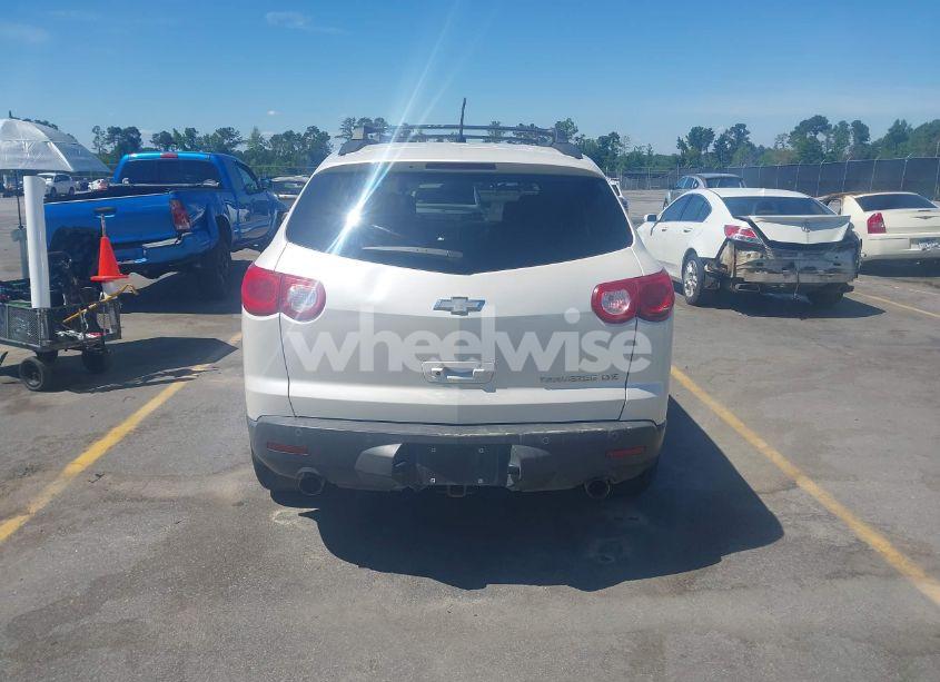 Photo 16 of 2011 Chevrolet Traverse LTZ (VIN 1GNKRLED2BJ136520)