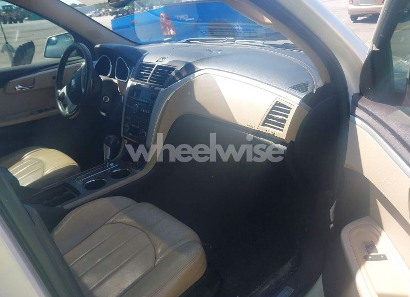 Photo 5 of 2011 Chevrolet Traverse LTZ (VIN 1GNKRLED2BJ136520)