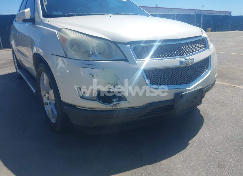 Photo 6 of 2011 Chevrolet Traverse LTZ (VIN 1GNKRLED2BJ136520)