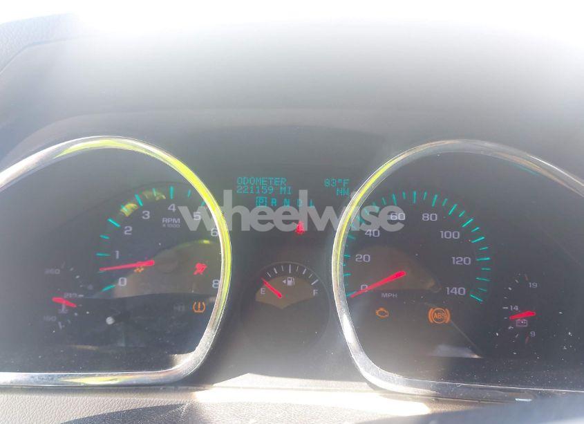 Photo 7 of 2011 Chevrolet Traverse LTZ (VIN 1GNKRLED2BJ136520)