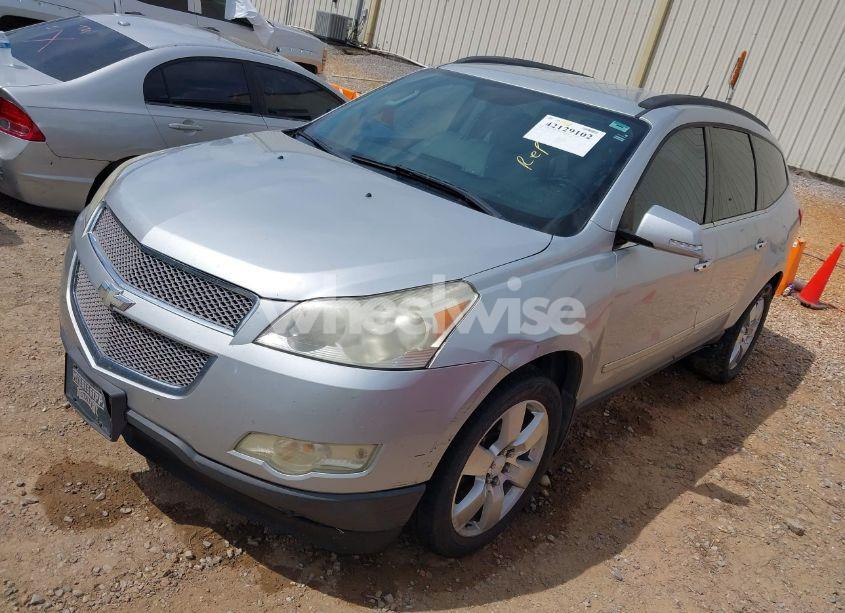 Photo 2 of 2012 Chevrolet Traverse LTZ (VIN 1GNKRLED3CJ173089)