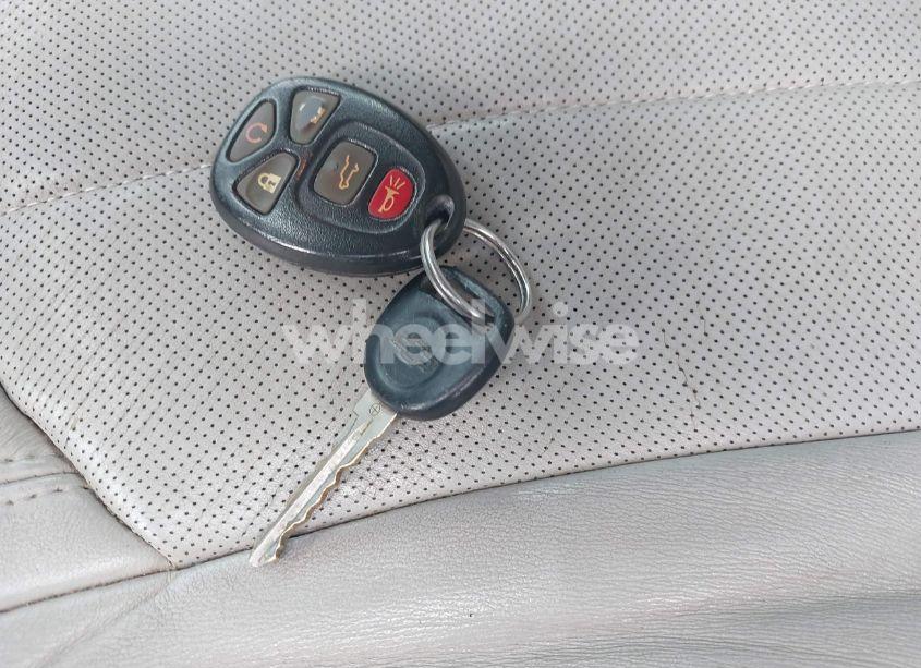 Photo 11 of 2012 Chevrolet Traverse LTZ (VIN 1GNKRLED3CJ246199)