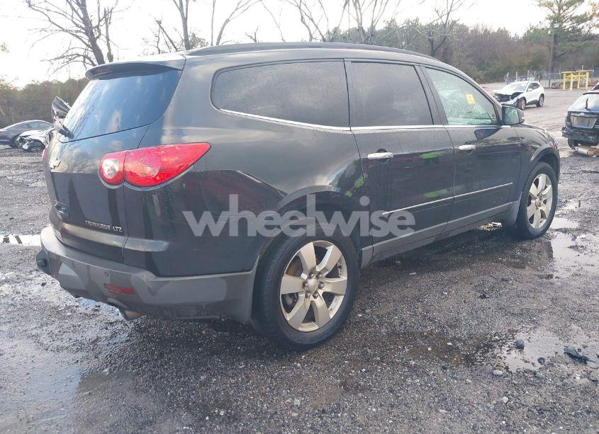 Photo 4 of 2012 Chevrolet Traverse LTZ (VIN 1GNKRLED3CJ246199)