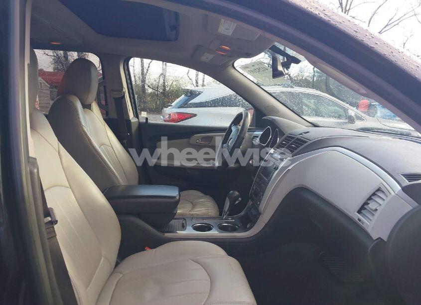 Photo 5 of 2012 Chevrolet Traverse LTZ (VIN 1GNKRLED3CJ246199)