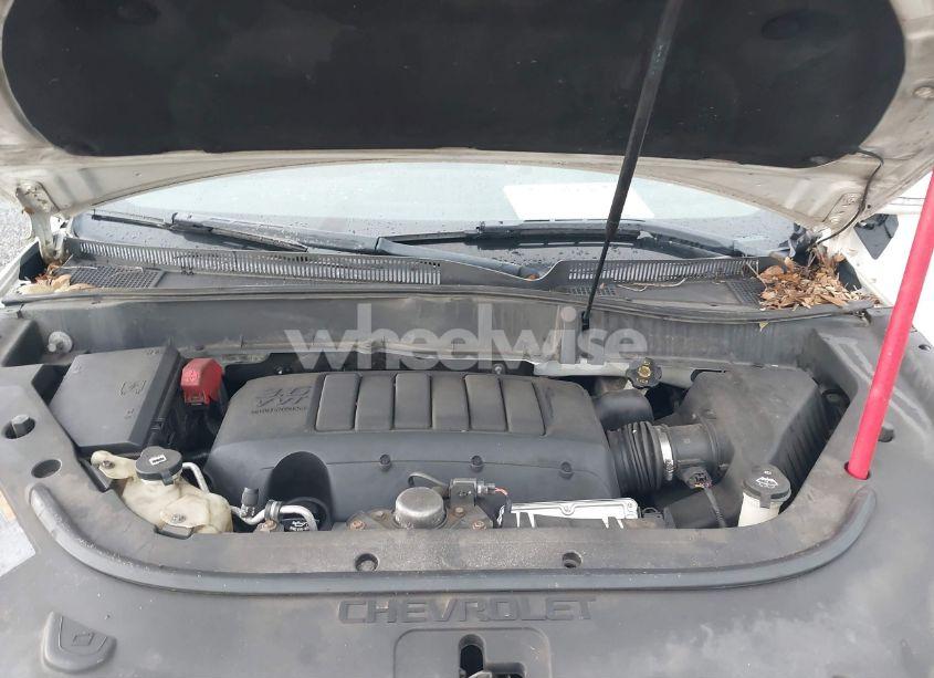 Photo 10 of 2011 Chevrolet Traverse LTZ (VIN 1GNKRLED4BJ196105)