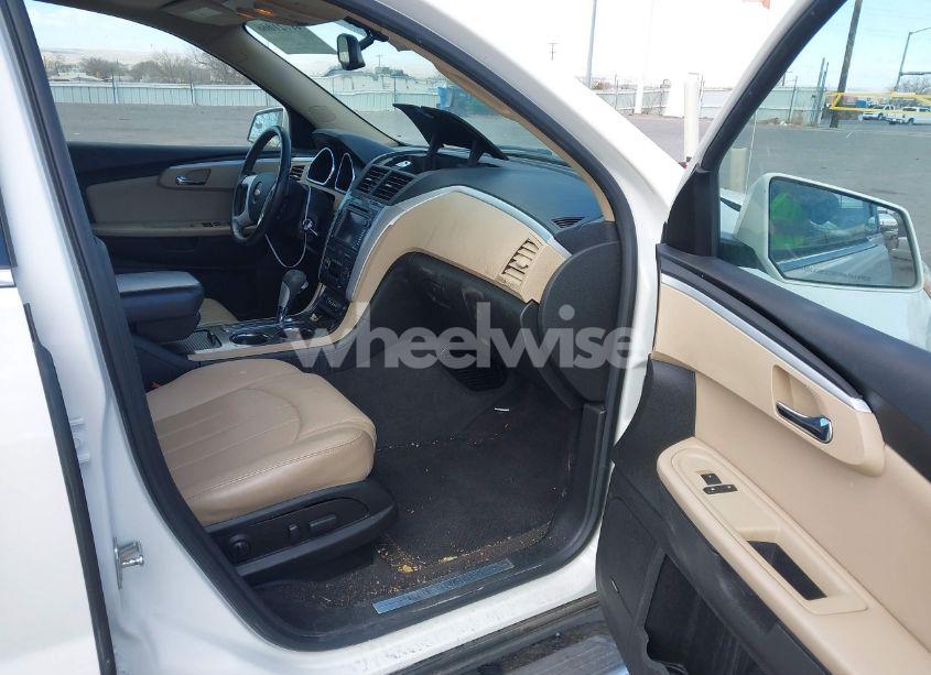 Photo 5 of 2012 Chevrolet Traverse LTZ (VIN 1GNKRLED4CJ143387)