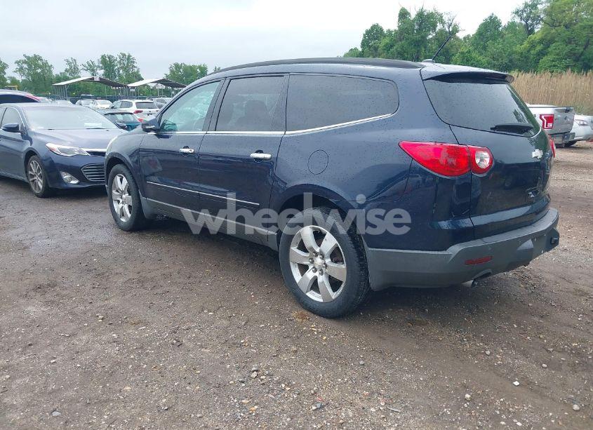 Photo 3 of 2011 Chevrolet Traverse LTZ (VIN 1GNKRLED5BJ216605)