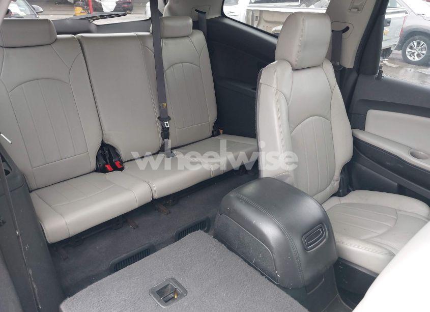 Photo 8 of 2011 Chevrolet Traverse LTZ (VIN 1GNKRLED6BJ142238)