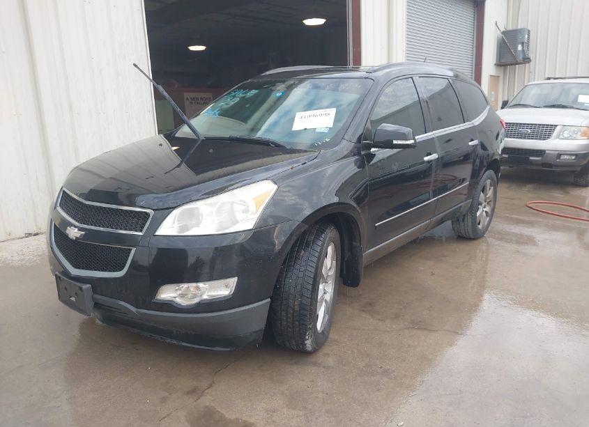 Photo 2 of 2011 Chevrolet Traverse LTZ (VIN 1GNKRLED6BJ331164)