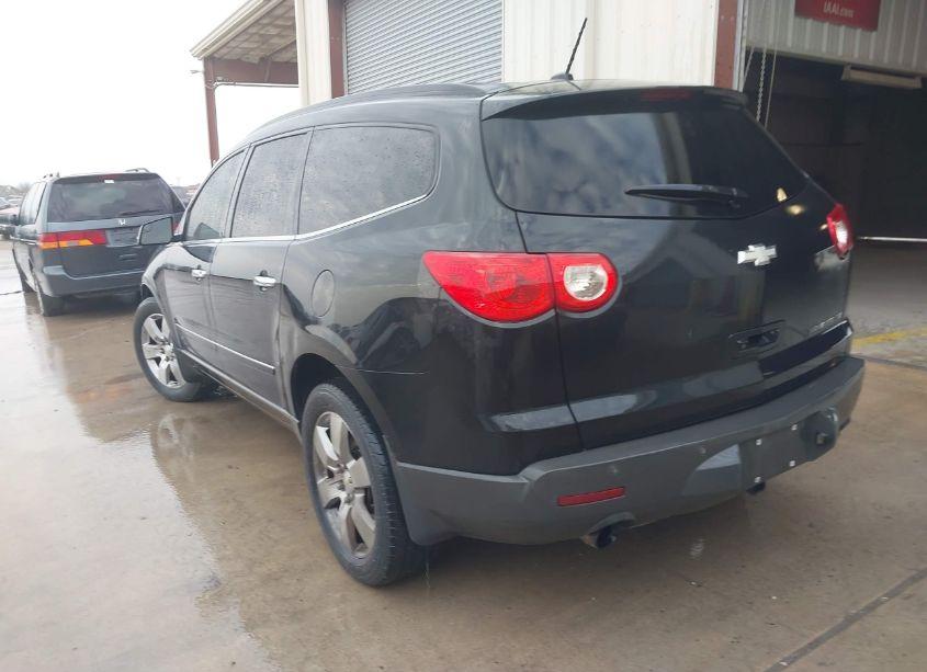 Photo 3 of 2011 Chevrolet Traverse LTZ (VIN 1GNKRLED6BJ331164)