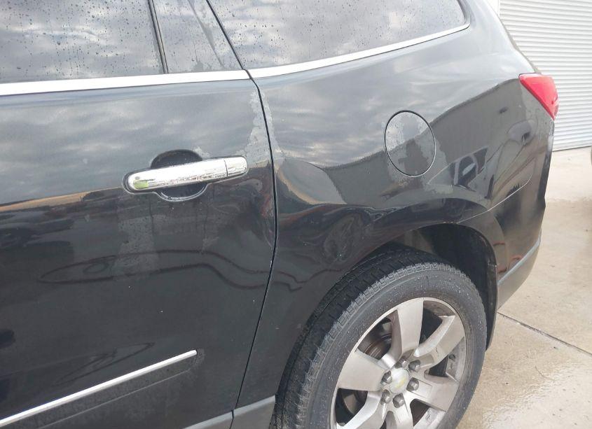 Photo 6 of 2011 Chevrolet Traverse LTZ (VIN 1GNKRLED6BJ331164)