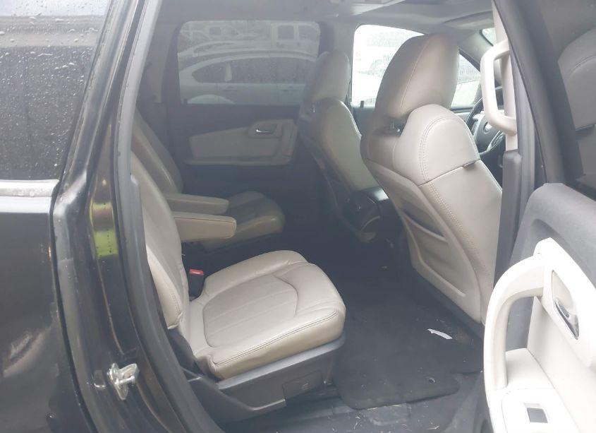 Photo 8 of 2011 Chevrolet Traverse LTZ (VIN 1GNKRLED6BJ331164)