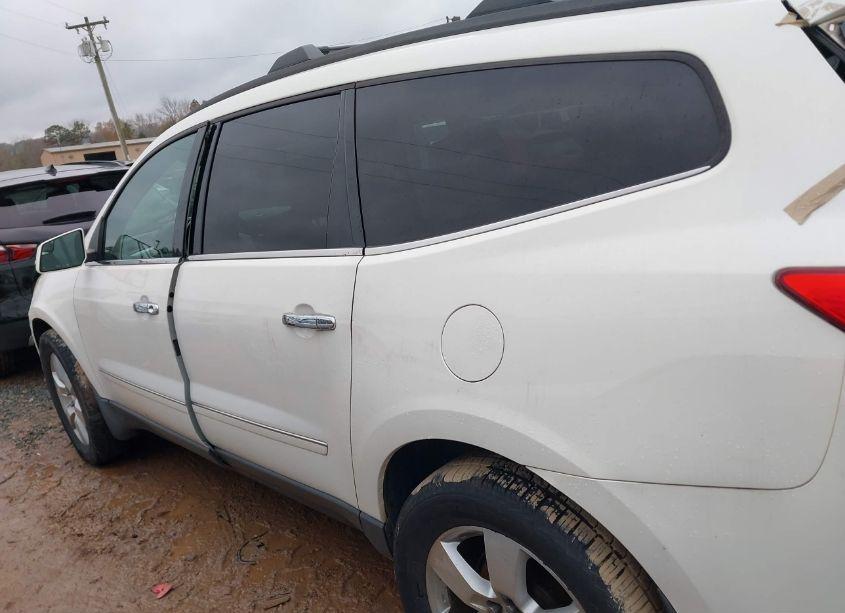 Photo 14 of 2011 Chevrolet Traverse LTZ (VIN 1GNKRLED6BJ334775)