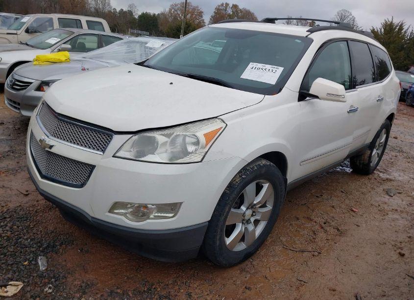 Photo 2 of 2011 Chevrolet Traverse LTZ (VIN 1GNKRLED6BJ334775)