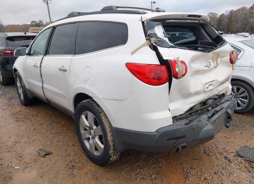 Photo 3 of 2011 Chevrolet Traverse LTZ (VIN 1GNKRLED6BJ334775)