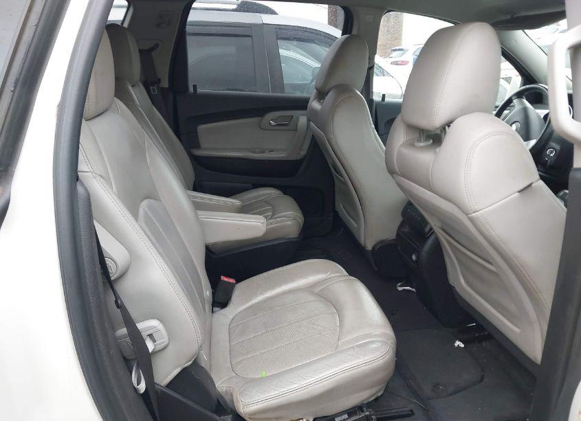 Photo 8 of 2011 Chevrolet Traverse LTZ (VIN 1GNKRLED6BJ334775)