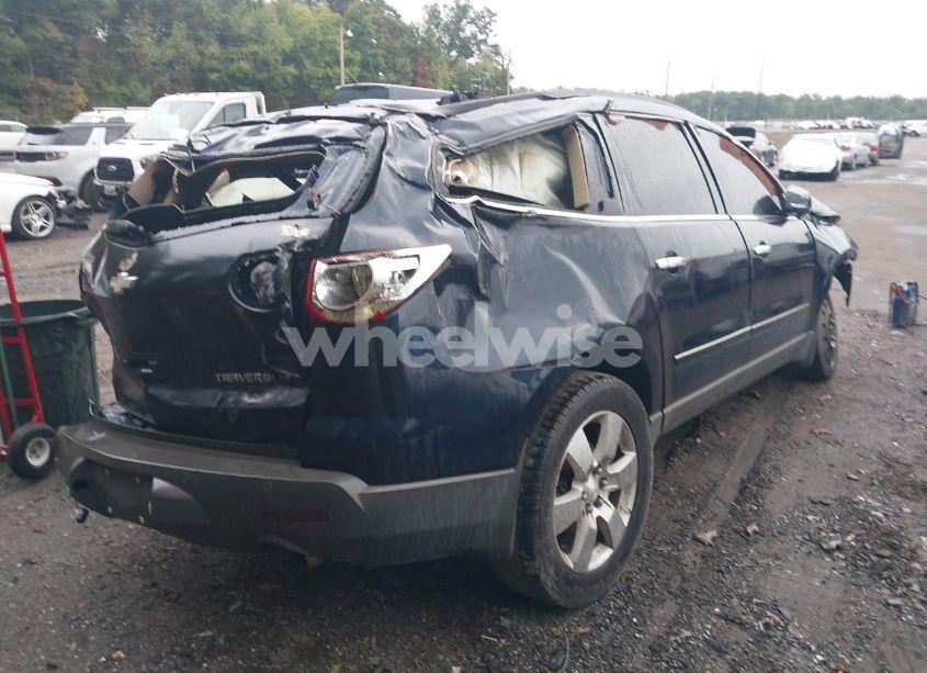 Photo 4 of 2011 Chevrolet Traverse LTZ (VIN 1GNKRLED6BJ347820)
