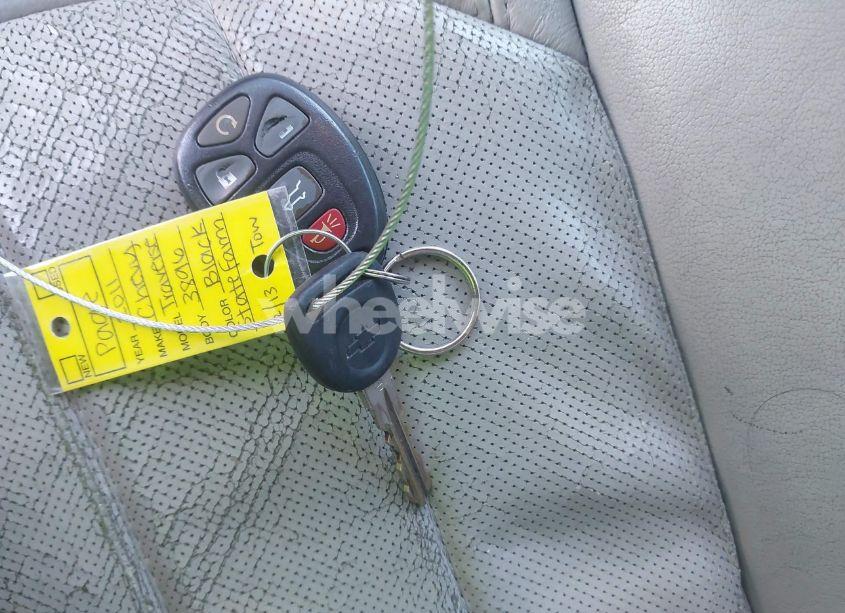 Photo 11 of 2011 Chevrolet Traverse LTZ (VIN 1GNKRLED6BJ385077)