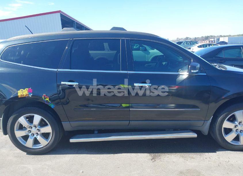 Photo 14 of 2011 Chevrolet Traverse LTZ (VIN 1GNKRLED6BJ385077)