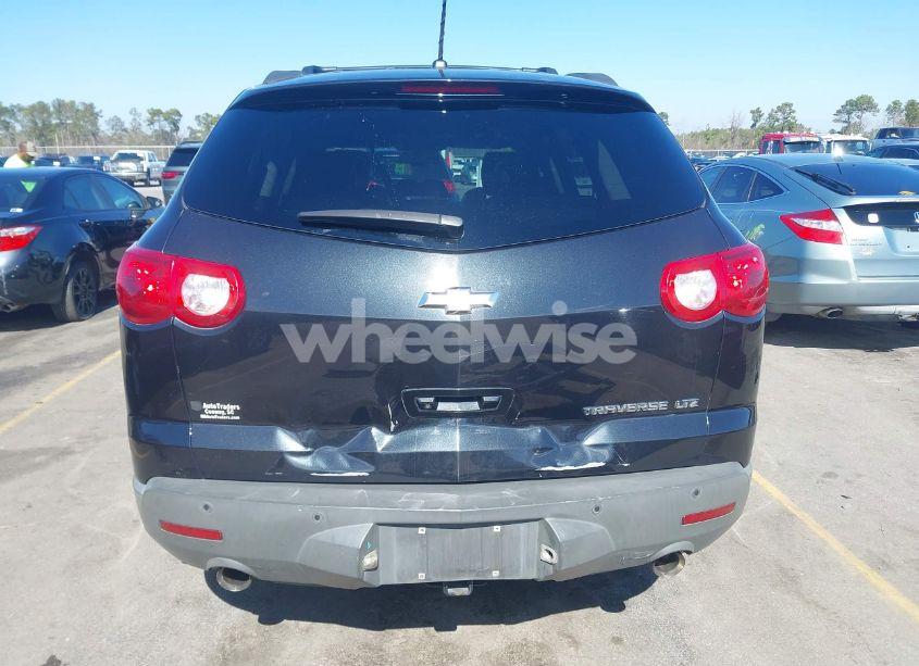Photo 17 of 2011 Chevrolet Traverse LTZ (VIN 1GNKRLED6BJ385077)