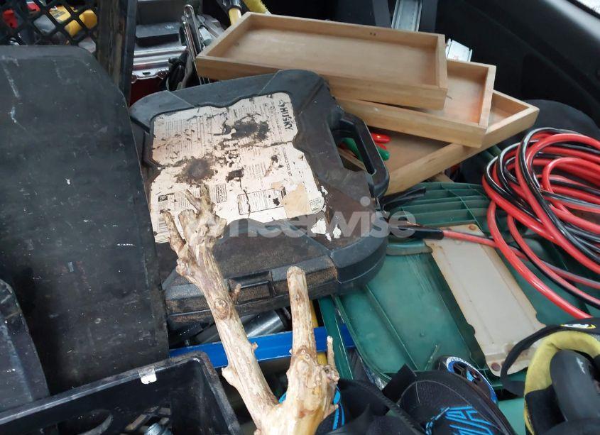 Photo 12 of 2011 Chevrolet Traverse LTZ (VIN 1GNKRLED7BJ340598)