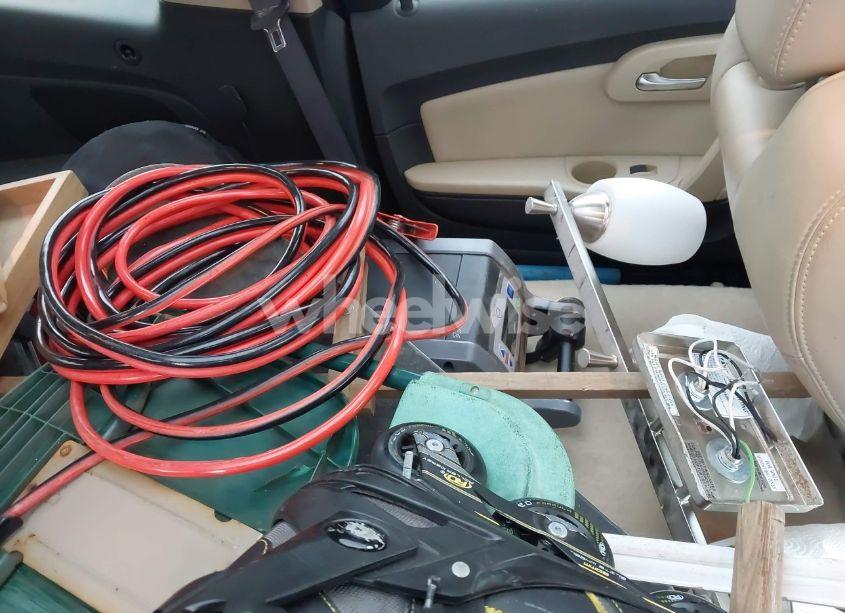 Photo 13 of 2011 Chevrolet Traverse LTZ (VIN 1GNKRLED7BJ340598)