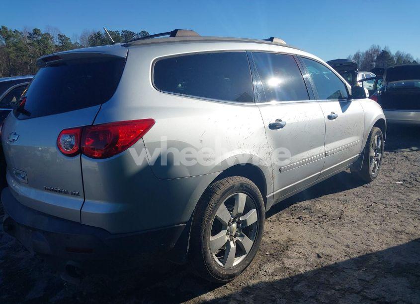 Photo 4 of 2012 Chevrolet Traverse LTZ (VIN 1GNKRLED7CJ113669)