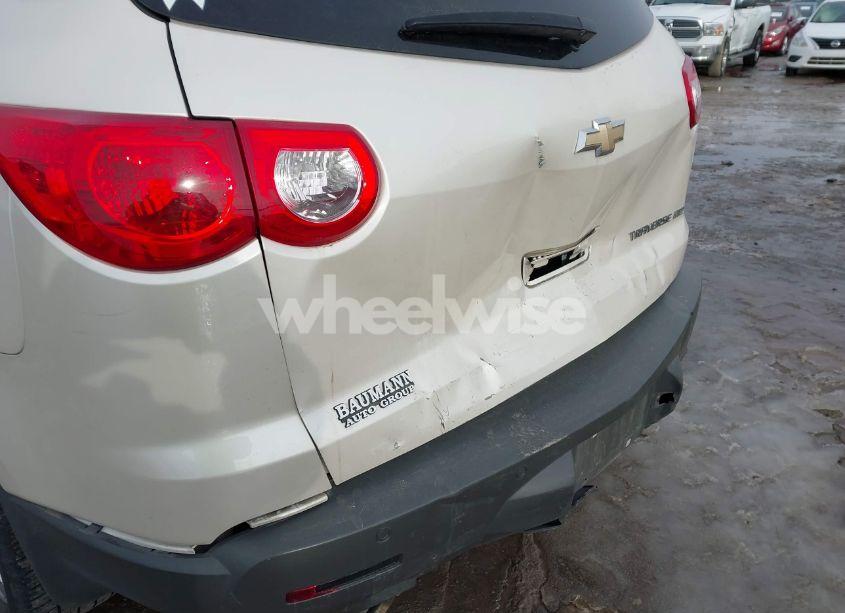 Photo 6 of 2012 Chevrolet Traverse LTZ (VIN 1GNKRLED8CJ373899)