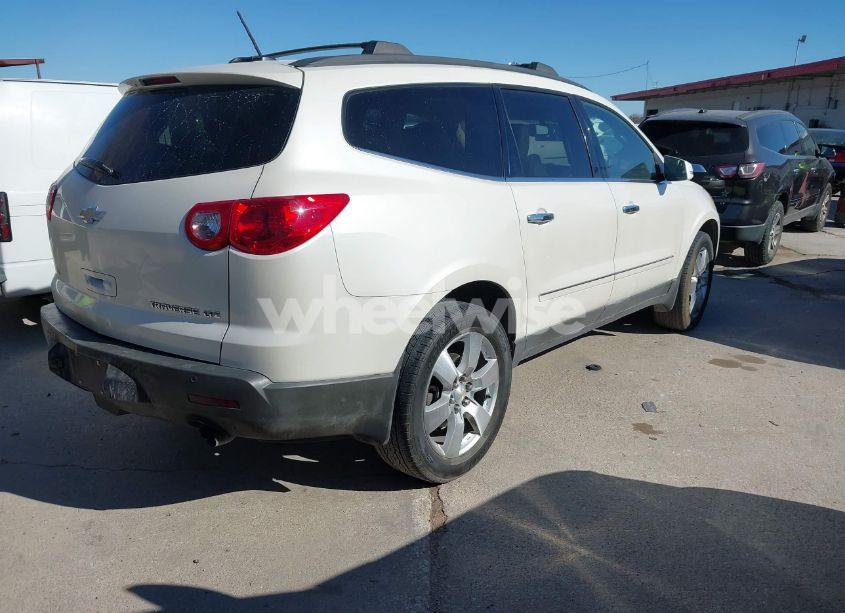 Photo 4 of 2012 Chevrolet Traverse LTZ (VIN 1GNKRLED9CJ183593)