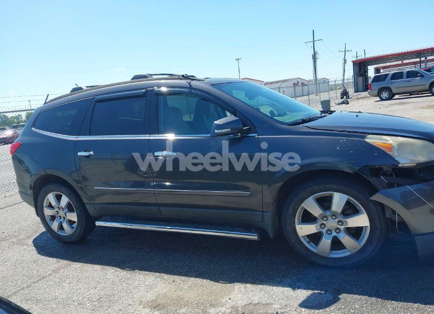 Photo 13 of 2012 Chevrolet Traverse LTZ (VIN 1GNKRLED9CJ373782)