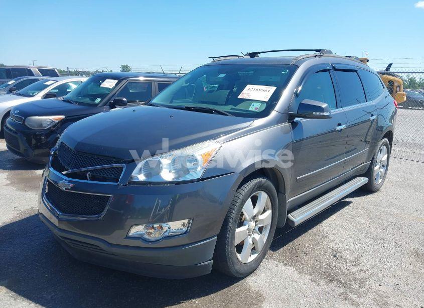 Photo 2 of 2012 Chevrolet Traverse LTZ (VIN 1GNKRLED9CJ373782)