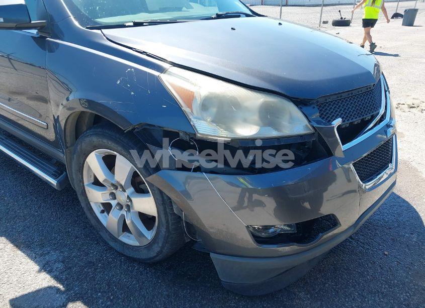 Photo 6 of 2012 Chevrolet Traverse LTZ (VIN 1GNKRLED9CJ373782)