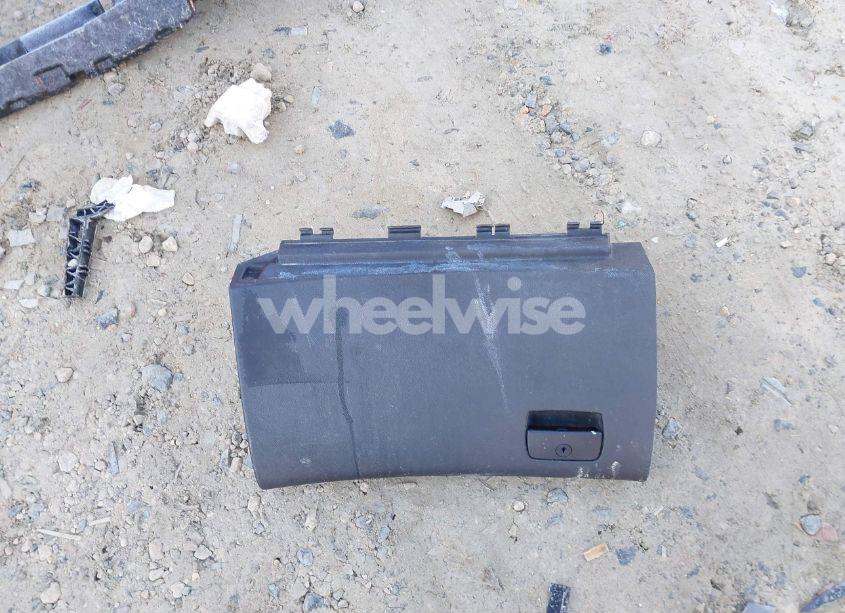 Photo 12 of 2011 Chevrolet Traverse LTZ (VIN 1GNKRLEDXBJ340594)