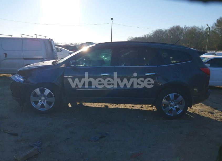 Photo 15 of 2011 Chevrolet Traverse LTZ (VIN 1GNKRLEDXBJ340594)