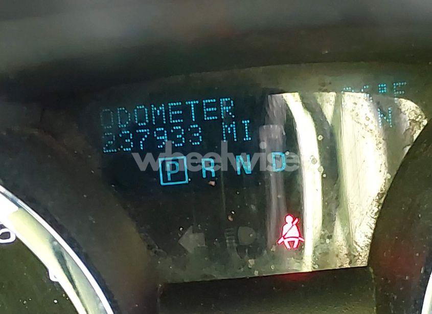 Photo 16 of 2011 Chevrolet Traverse LTZ (VIN 1GNKRLEDXBJ340594)