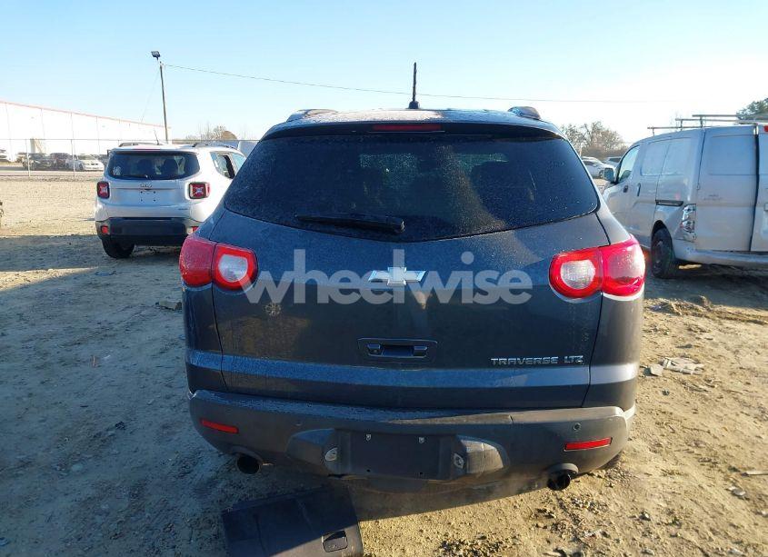 Photo 17 of 2011 Chevrolet Traverse LTZ (VIN 1GNKRLEDXBJ340594)