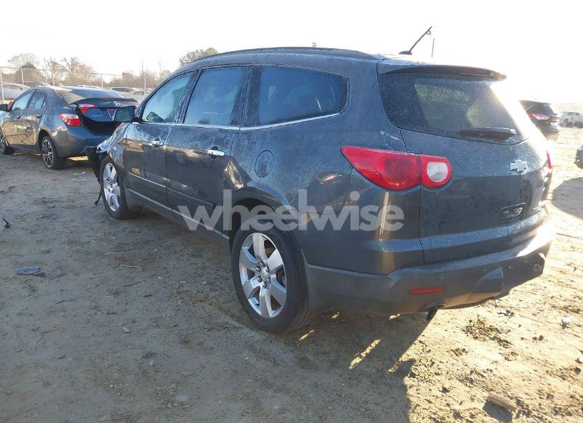 Photo 3 of 2011 Chevrolet Traverse LTZ (VIN 1GNKRLEDXBJ340594)