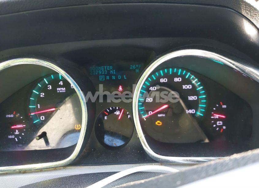 Photo 7 of 2011 Chevrolet Traverse LTZ (VIN 1GNKRLEDXBJ340594)