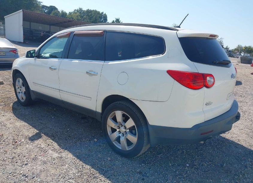 Photo 3 of 2012 Chevrolet Traverse LTZ (VIN 1GNKRLEDXCJ198376)