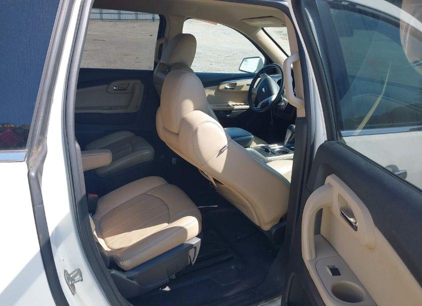 Photo 8 of 2012 Chevrolet Traverse LTZ (VIN 1GNKRLEDXCJ198376)