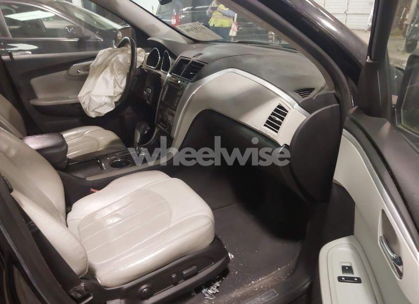 Photo 5 of 2012 Chevrolet Traverse LTZ (VIN 1GNKRLEDXCJ388520)