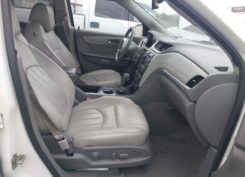 Photo 5 of 2013 Chevrolet Traverse LTZ (VIN 1GNKRLKD2DJ203009)