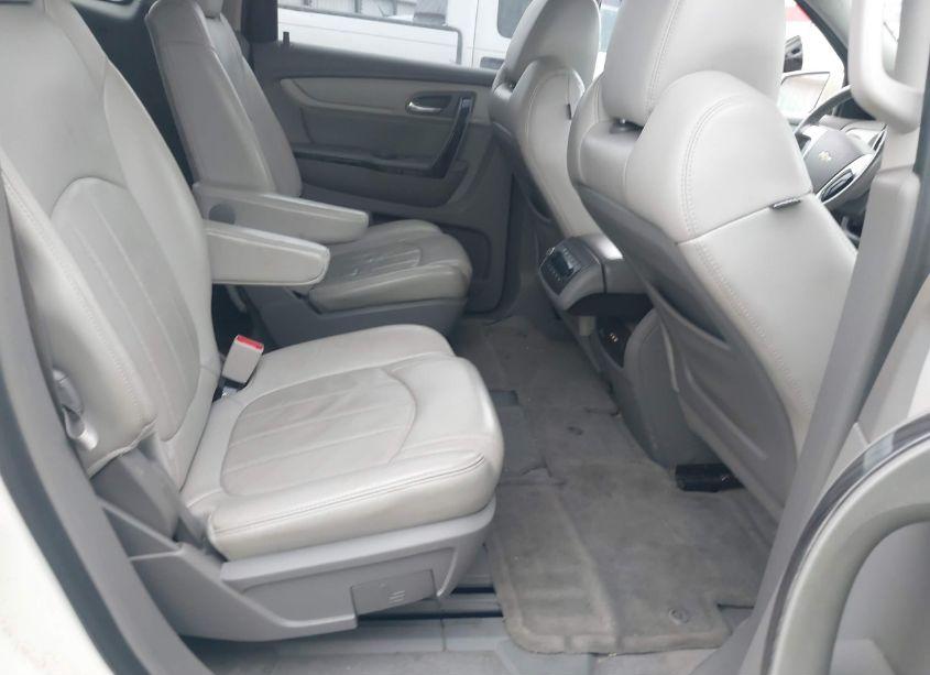 Photo 8 of 2013 Chevrolet Traverse LTZ (VIN 1GNKRLKD2DJ203009)