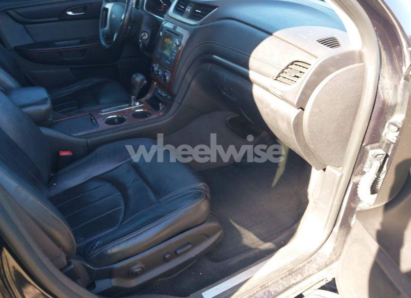 Photo 5 of 2013 Chevrolet Traverse LTZ (VIN 1GNKRLKD3DJ140695)