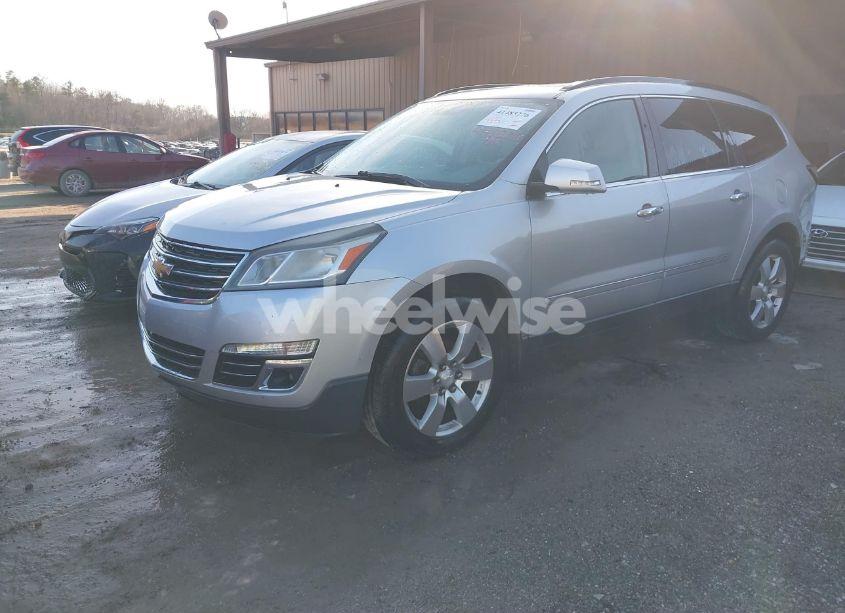Photo 2 of 2013 Chevrolet Traverse LTZ (VIN 1GNKRLKD9DJ100315)