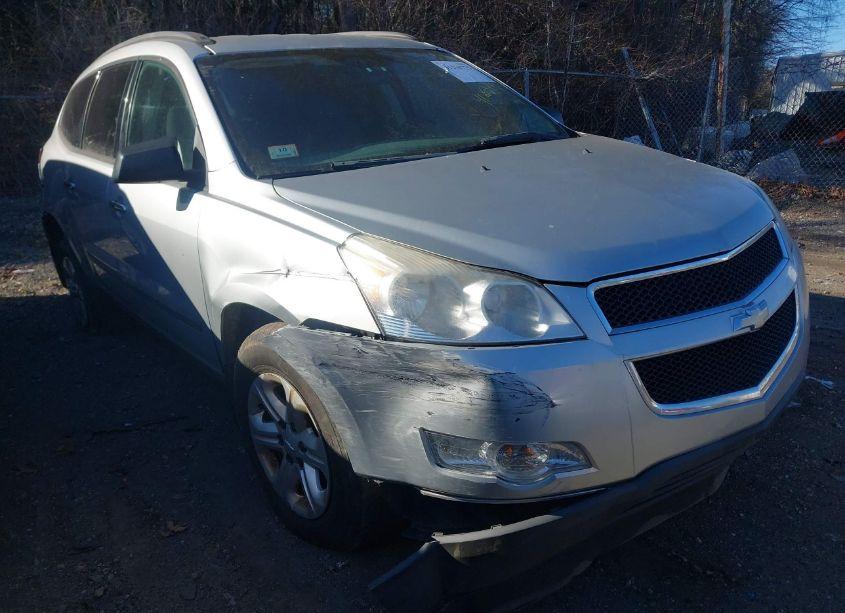 2011 Chevrolet Traverse LS (VIN 1GNKVEED0BJ101448) main photo