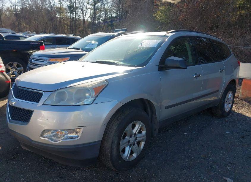 Photo 2 of 2011 Chevrolet Traverse LS (VIN 1GNKVEED0BJ101448)