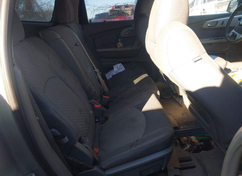 Photo 8 of 2011 Chevrolet Traverse LS (VIN 1GNKVEED0BJ101448)